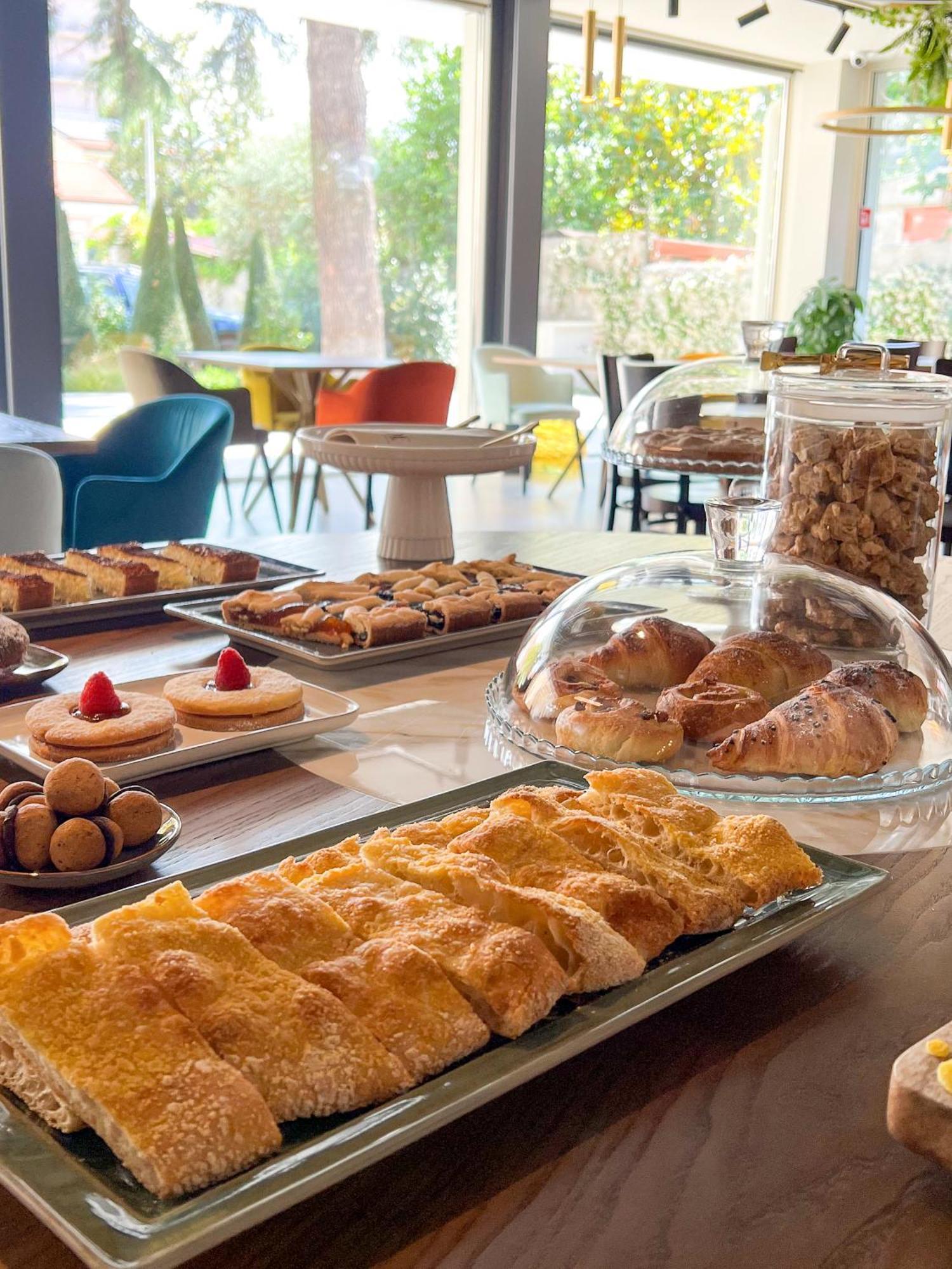 Doride Suites Boutique Hotel 马瑞纳迪卡拉拉 外观 照片