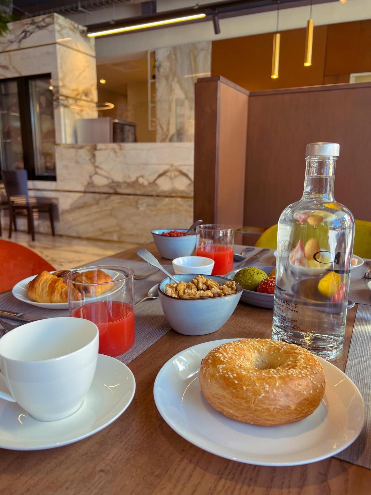 Doride Suites Boutique Hotel 马瑞纳迪卡拉拉 外观 照片