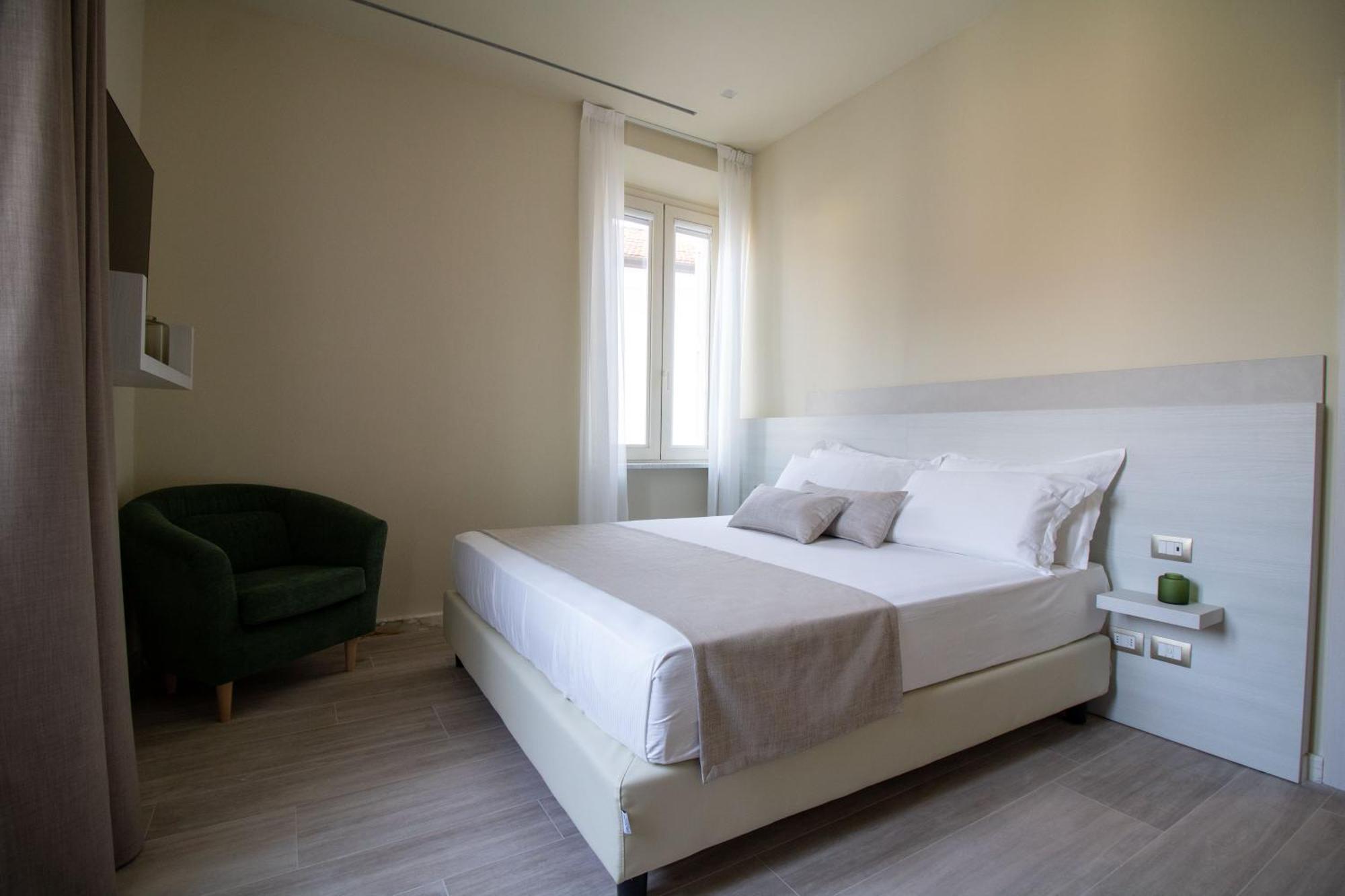 Doride Suites Boutique Hotel 马瑞纳迪卡拉拉 外观 照片